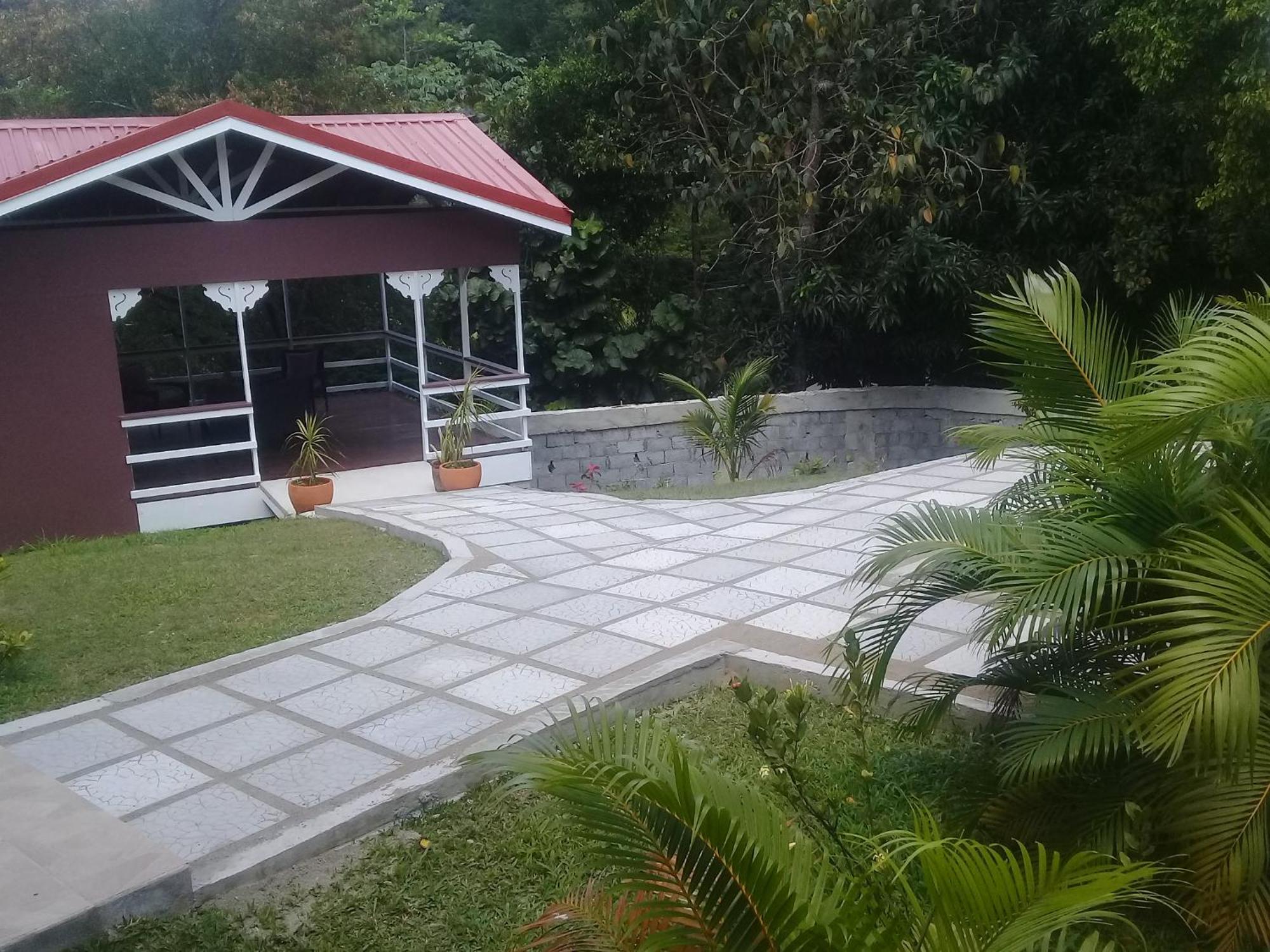 Royal Escape - 1 Hotel Anse La Raye Room photo